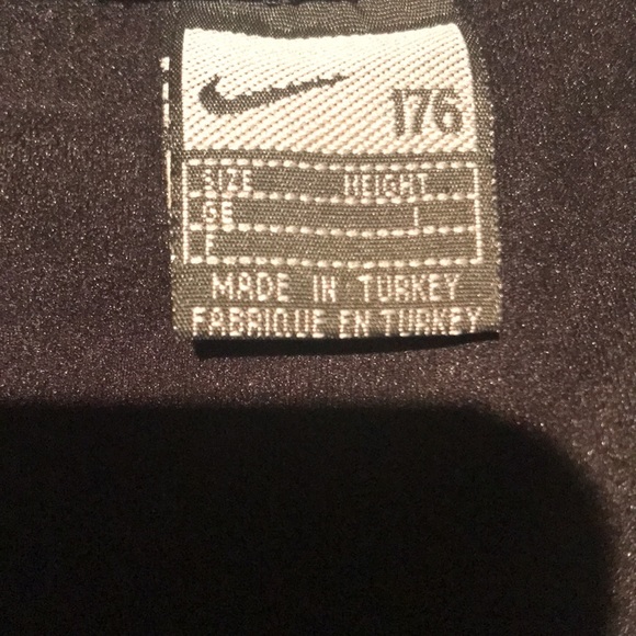 👕 Nike Barcelona Zipper Jacket - Picture 4 of 4